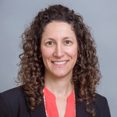 Nina Prasanphanich headshot